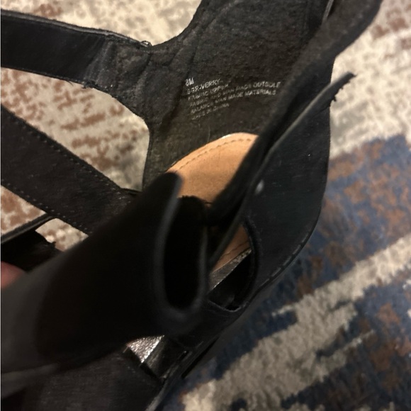 Sugar Booties 8 - Picture 3 of 3